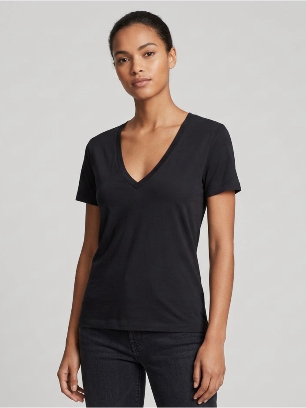 VINCE Essential Pima Cotton Deep V-Neck T-Shirt Classic Short Sleeve Top